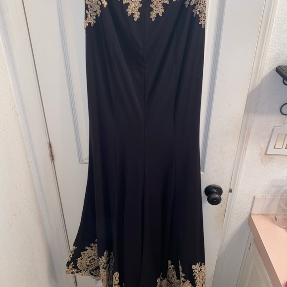 Gorgeous 2 piece prom dress - Picture 10 of 11